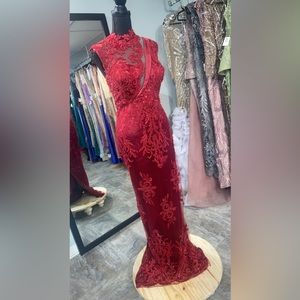 Red Lace Formal Dress